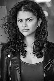 Natalie Abrams's Instagram, Twitter & Facebook