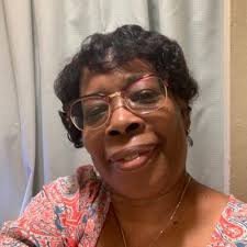 Donna Earl (@EarlJuicyfruit)