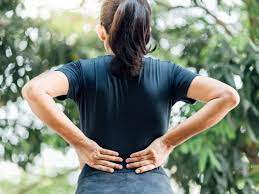 It passes through the pelvis and extends to the place the hands around the back of the right thigh and pull it close to the upper body. Lower Back And Hip Pain Causes Treatment And When To See A Doctor