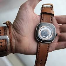 Ozel Siparis Uzerine Deri Saat Kayisi Yaptigimizi Biliyor Muydunuz Not Sevenfriday Saat Satilik Degildir Leather Leather Watch Accessories