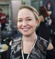 Feil hårfarge kan få deg til å se 20 år eldre ut,