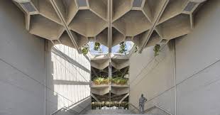 Madrid, alla scoperta dell'architettura brutalista con le fotografie di ...