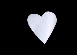 Black And White Broken Heart Gif Https Encrypted Tbn0 Gstatic Com Images Q Tbn 3aand9gcs05lfumn Tgkt23hnmoumyuibd6xjiypgyuw Usqp Cau