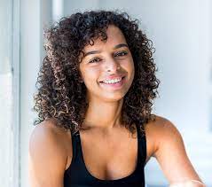 And the best part is that this. Top Haircuts And Styles For Oval Faces Naturallycurly Com