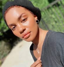 China's net worth is estimated at $ 600 thousand. China Mcclain Sisters 2020