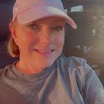 Anne Gandy's Instagram, Twitter & Facebook