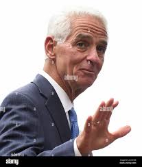 Governor charlie crist hi-res stock photography and images