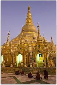 Blue Hour Prayers Shwedagon Paya Pagoda Yangon Pagoda Shwedagon Pagoda Yangon