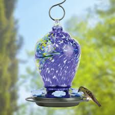 Hummingbird feeders come in different styles, and our hummingbird feeder reviews will help you choose an excellent unit, but it is still vital to know the saucer feeders have the most basic design of the two types of feeders for hummingbirds. Which Type Of Hummingbird Feeder Do I Need Natureswaybirds Com