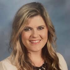 Lisa Bowley's Instagram, Twitter & Facebook