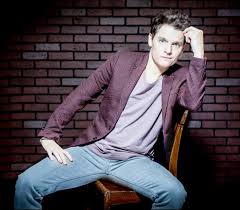 His songs often feature humorous takes on everyday life and events. Concerts A Venir Benabar Nicolini