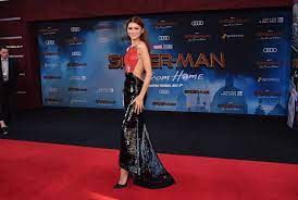 New videos about spider on wall added today! Zendaya Goes Backless For The Spider Man Far Home Home World Premiere
