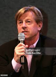 16 Photos & High Res Pictures