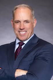 She Goes to Hollywood