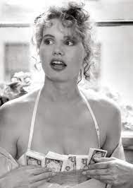 Founded by geena davis, our institute is ending unconscious gender bias in media❤️ because we believe if they can see it, they can be it⭐️ #seeitbeit linkin.bio/gdigm. Jerogal On Twitter Back To 1990 Geena Davis Michael Chapman