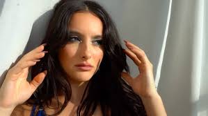 Promised I'd try this one in heels! Didn't realise how hard 5 inches would  be 😜 Tag Tate in the comments 💕 Choreography @choreographybyty  @tybennetttt Outfit @gymshark 🎵 @tatemcrae #fyp #fypシ #viral #