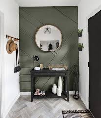 Deco Murale Avec Des Tasseaux De Bois En 2020 Tasseau Bois Deco Entree Maison Deco Maison Interieur