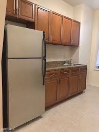 The kitchen offers flexibility and grandness of space, featuring kitchen aid and fischer & paykel appliance package, silhouette slide out range hood with adjustable vent there are trains and buses everywhere. Brooklyn Ny Apartments For Rent Homes Com