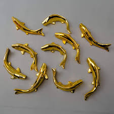 Elements white metal flower wall decor. These Seven Home Decor Items Are Stylish And Affordable