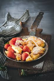 Vanille Griessschmarren Mit Erdbeeren Patrick Rosenthal Rezept Griesspudding Erdbeeren Oktoberfest Essen