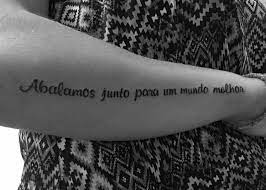 Image De Etoile Tatouage Phrase Sur Avant Bras Femme
