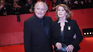 Zum interview mit bild am sonntag im bayerischen hof in münchen bestellt sich die schauspielerin eine pizza senta berger feiert am donnerstag ihren 80. Senta Berger Erotik Ist Ein Muss