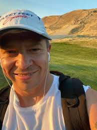 46 minutes (with a weighted backpack. yeah, I'm basically David Goggins)  Very cool seeing so many different people at the top. Women, men, young,  old, everyone having accomplished the goal. Anyone who