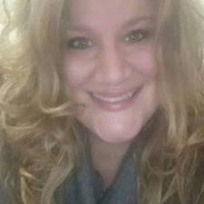 Danielle Messineo's Instagram, Twitter & Facebook