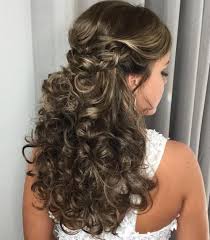 Wedding hairstyles for curly and textured hair. 30 Stylish Half Up Half Down Wedding Hairstyles 2020 Hairstyles Ideas