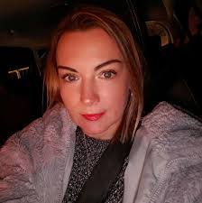 Hi everyone, I am looking for recommendations in order to book some taxis  for a Christmas party in 2 weeks time. I have looked