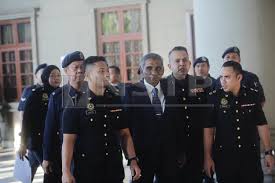 Ramai mengenalinya sebagai pengerusi pusat inovasi dan kreativiti global malaysia (magic). Najib Irwan To Be In The Dock Today Nestia