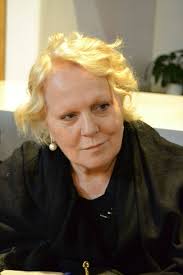 Oggi, l'artista veneta si è commossa fino alle lacrime nel corso della sua rubrica dedicata alla posta del cuore. Bitonto Katia Ricciarelli A Bitonto Per La Giornata Della Memoria E Polemica