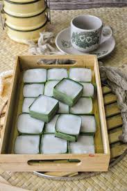 Kuih tepung pelita tetap menjadi pilihan ramai orang ketika berbuka puasa. Cara Membuat Tepung Pelita Kukus