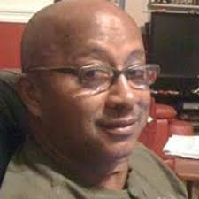 Stream Elliot Gray music