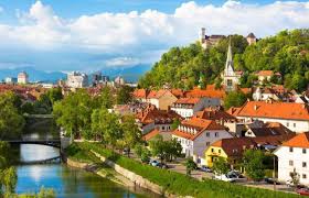 Boka i förväg överföring till gettransfer.com. Huvudstaden I Slovakien Och Slovenien Slovakien Ett Osynligt Land I Centrum Av Europa Men Mycket Attraktivt For En Turist