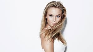 Peaking at #1 in sweden and reaching the top 5 across europe, it is zara's most successful solo single to date. Zara Larsson Lush Life Music Video Conversations About Her