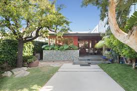 One of a kind private and gated malibu compound. A Malibu Beach Compound Asks 20 Million Wsj