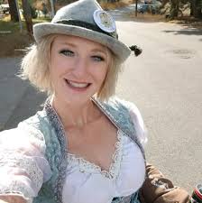 Sewing lessons in the area for beginners?