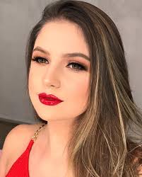 Amanda Thalia Makeup
