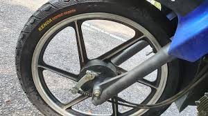 Pasalnya motor ini menjadi motor terlaris di indonesia dan berhasil nah itulah beragam pilihan ban honda beat yang bisa kalian beli dipasaran. Apa Beza Guna Tayar Tube Dan Tubeless Motorsikal