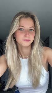 Volg allemaal even het tiktok account van mijn webshop 🫶🏻 @Djenzen #fy  #webshop #foryou