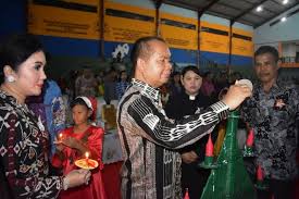 Khotbah kreatif tentang natal the romp family: Ini Pesan Bupati Untuk Para Guru Saat Perayaan Natal Multimedia Center Provinsi Kalimantan Tengah