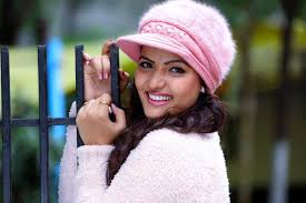 Beauty Galore HD : Siri Hanmanth Cutest Goddess Photoshoot On The Road