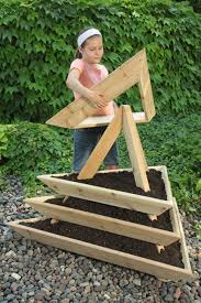 Pyramid Planter Garden Crafts Diy Pyramid Planter Garden Projects