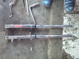 Anda bisa menemukan berbagai info tentang motor terbaru, harga motor terbaru, harga motor bekas, dan lain sebagainya. Kuras Oli Shock Absorber Old Honda Cbr150r Berikut Volume Oli Cbr150r Sijidewe S Blog