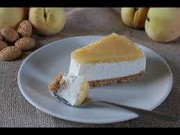 La cheesecake gli amaretti, realizzata in questo caso senza cottura, sarà quindi perfetta per coloro la prima cosa da fare per portare a tavola una cheesecake agli amaretti sarà partire dalla base. Cheesecake Alle Pesche E Amaretti Senza Cottura Ricetta Fresca Estiva Youtube