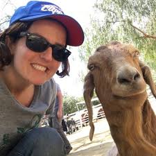 Katie Levine (@kt_money)