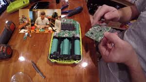 Black And Decker 40v Lithium Battery Charger Flashing Red Take Apart Ryobi 40v Battery And Charger Youtube