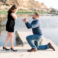 Expert Approved Tips For Planning A Unique Valentine S Day Proposal Traditional Wedding Vows Proposal Wedding Classic