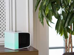 It has three different fan speeds and is available in two colors. This Tiny Air Conditioning Unit Is Surprisingly Effective And It S Helping Me Keep My Electric Bill Down